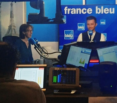 Interview dans le studio de France Bleu Paris