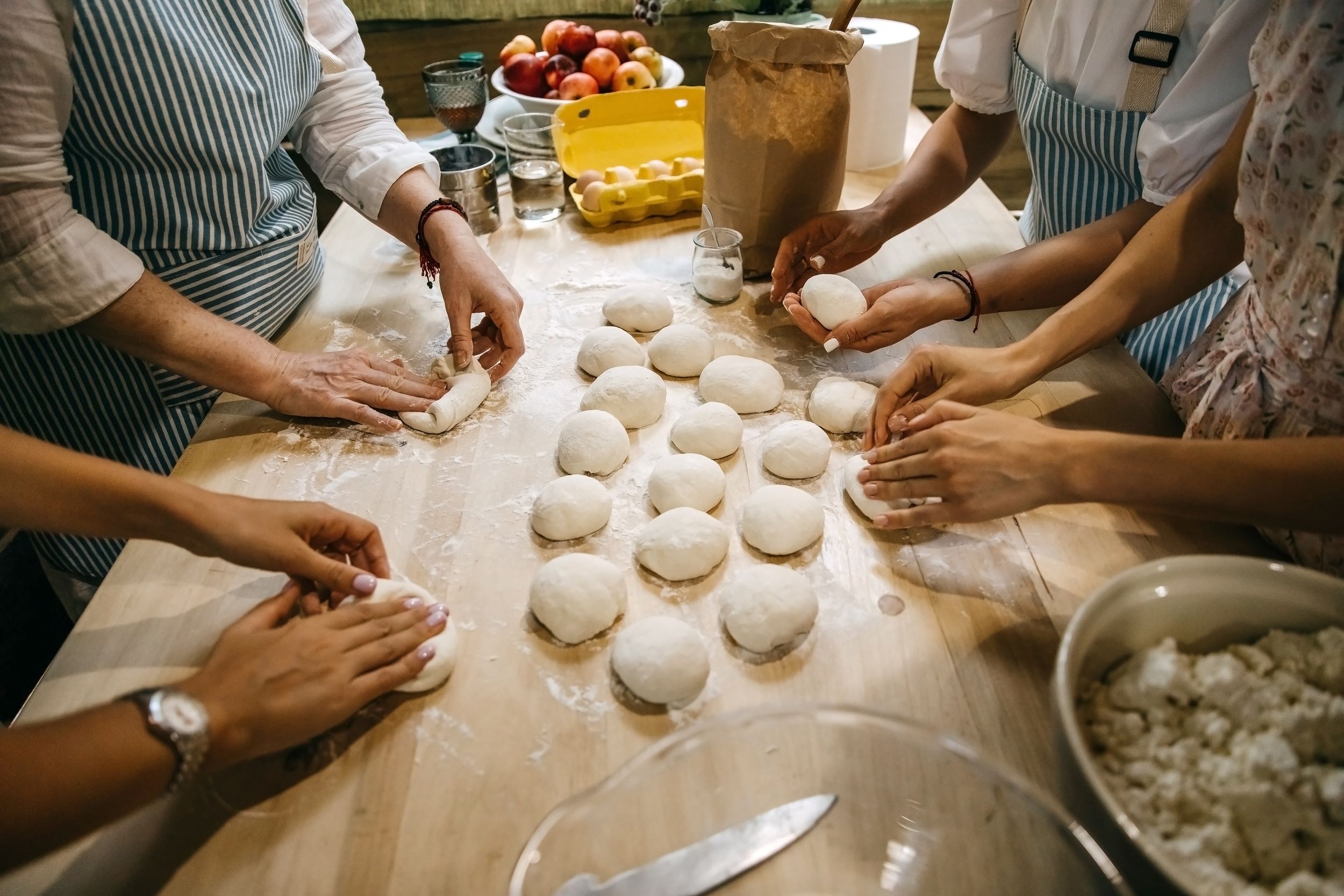 Les avantages des cours de cuisine pour renforcer la cohésion d’équipe